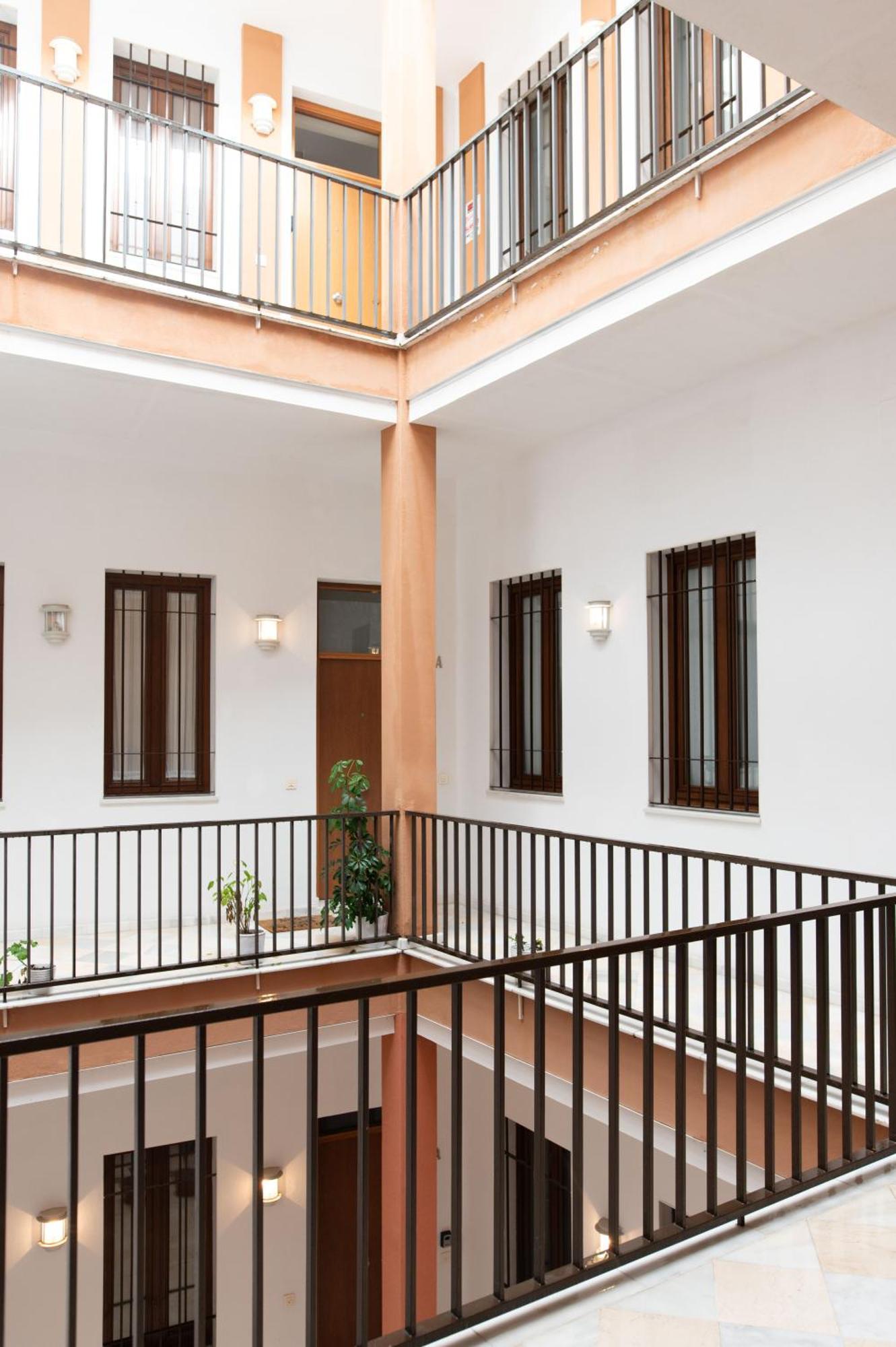 Alohamundi San Eloy Seville